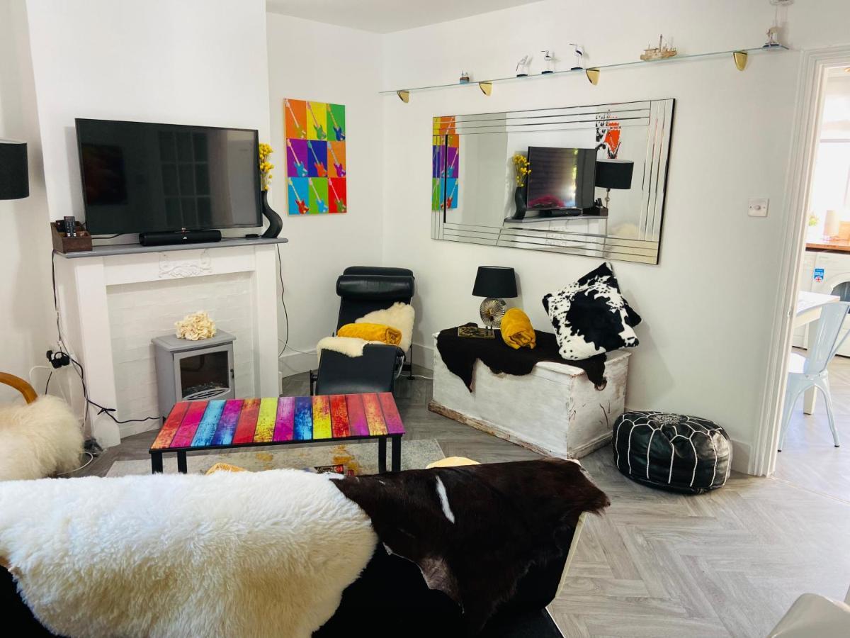 Funky Cozy Cottage With Outside Space Eastbourne Luaran gambar